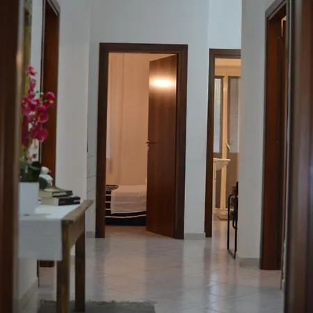 Pacific House * Foligno