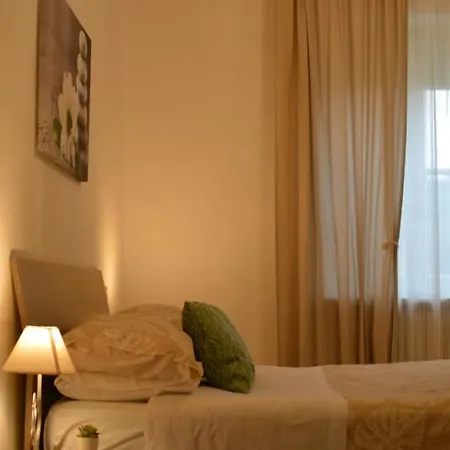 Pacific House Apartment Foligno